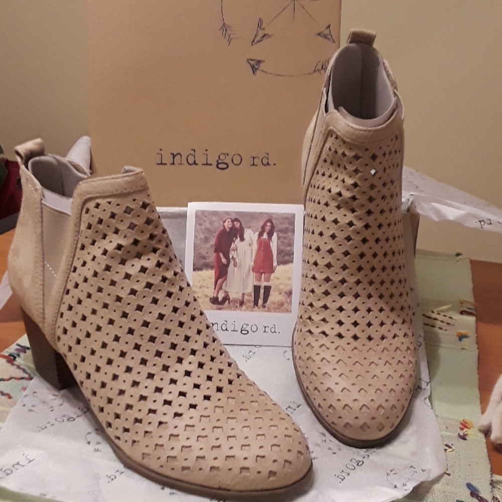Indigo Rd Boots 🌼host pick 🌻